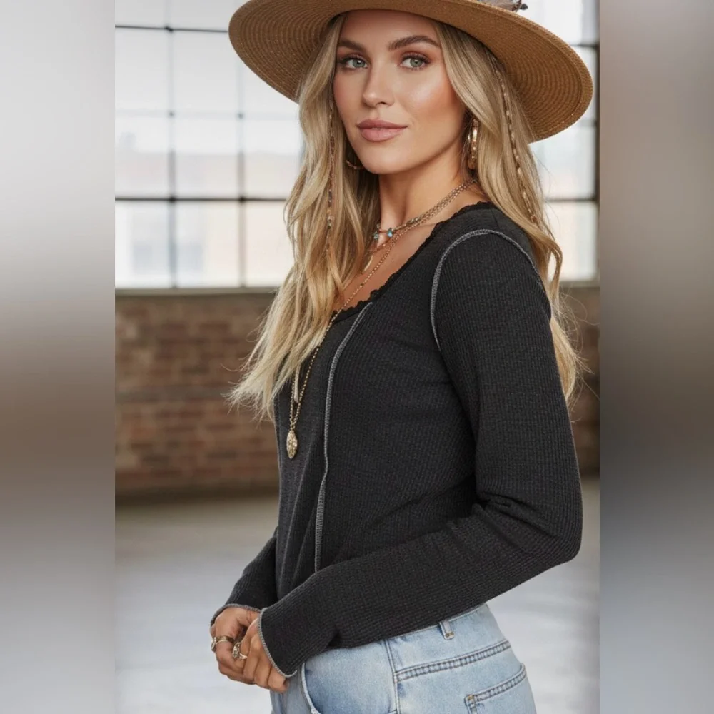 NWT POL Exposed Seam Butterfly Patch Boho Washed Black Long Sleeve Top - Picture 4 of 6